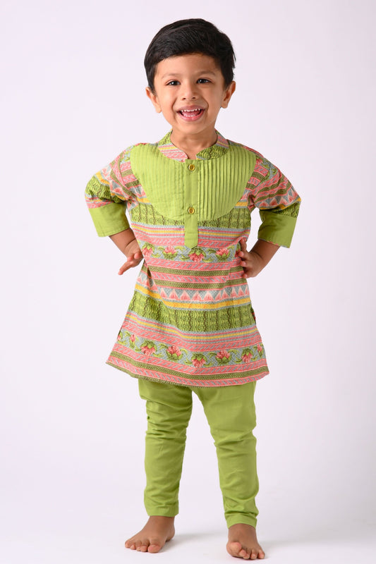 Boys Rangrez Color Block Kurta & Pant set - Green/Yellow