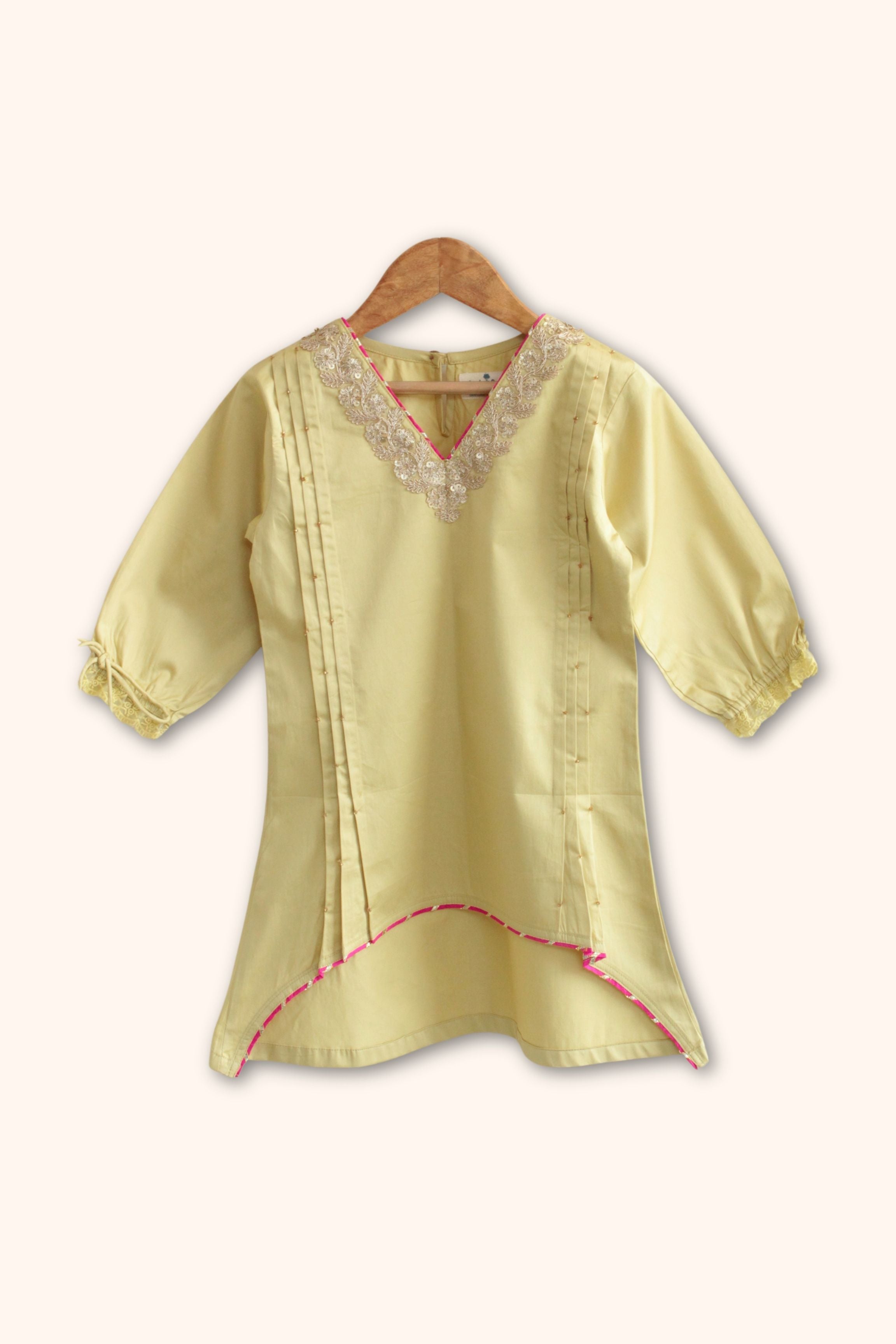 Girls Meher Kurti and Pant ethnic set with Dupatta - Pista Green