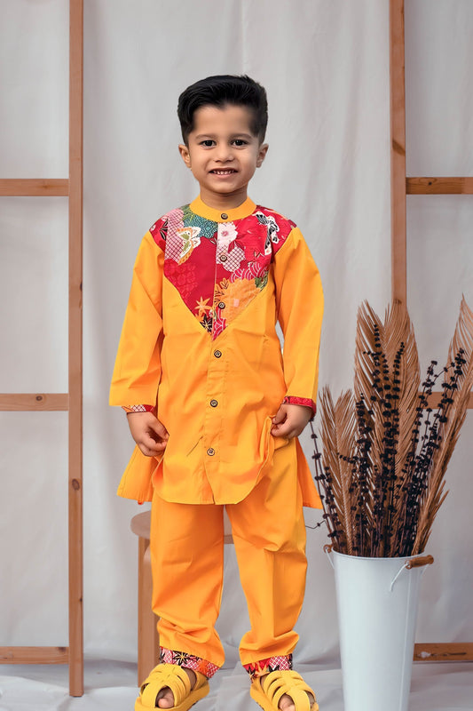 Boys Imarti Color block Kurta and pants set - Yellow